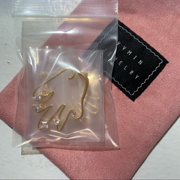 YVMIN Hand Earrings - Picture 4 of 5